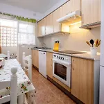Apartament Cerca De La Playa Y Comodo By